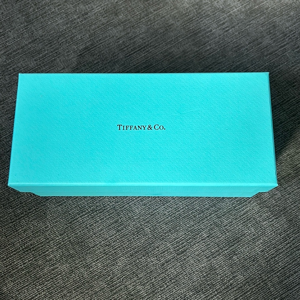 Tiffany’s sunglass box